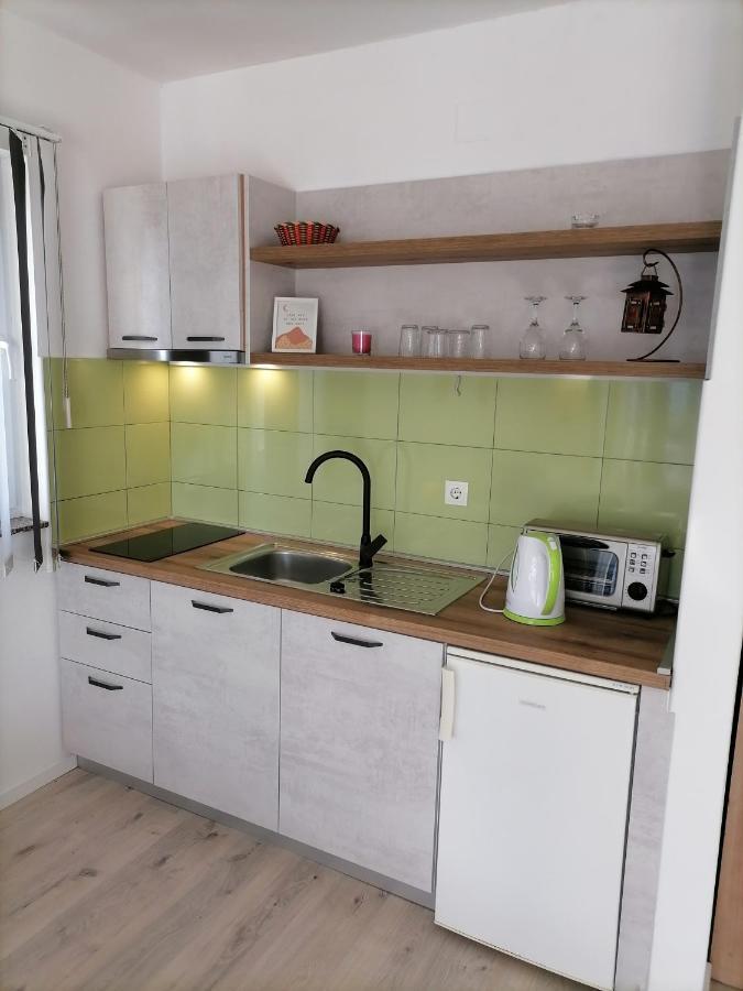 Apartman Dora Bibinje, 30 M From The Sea *