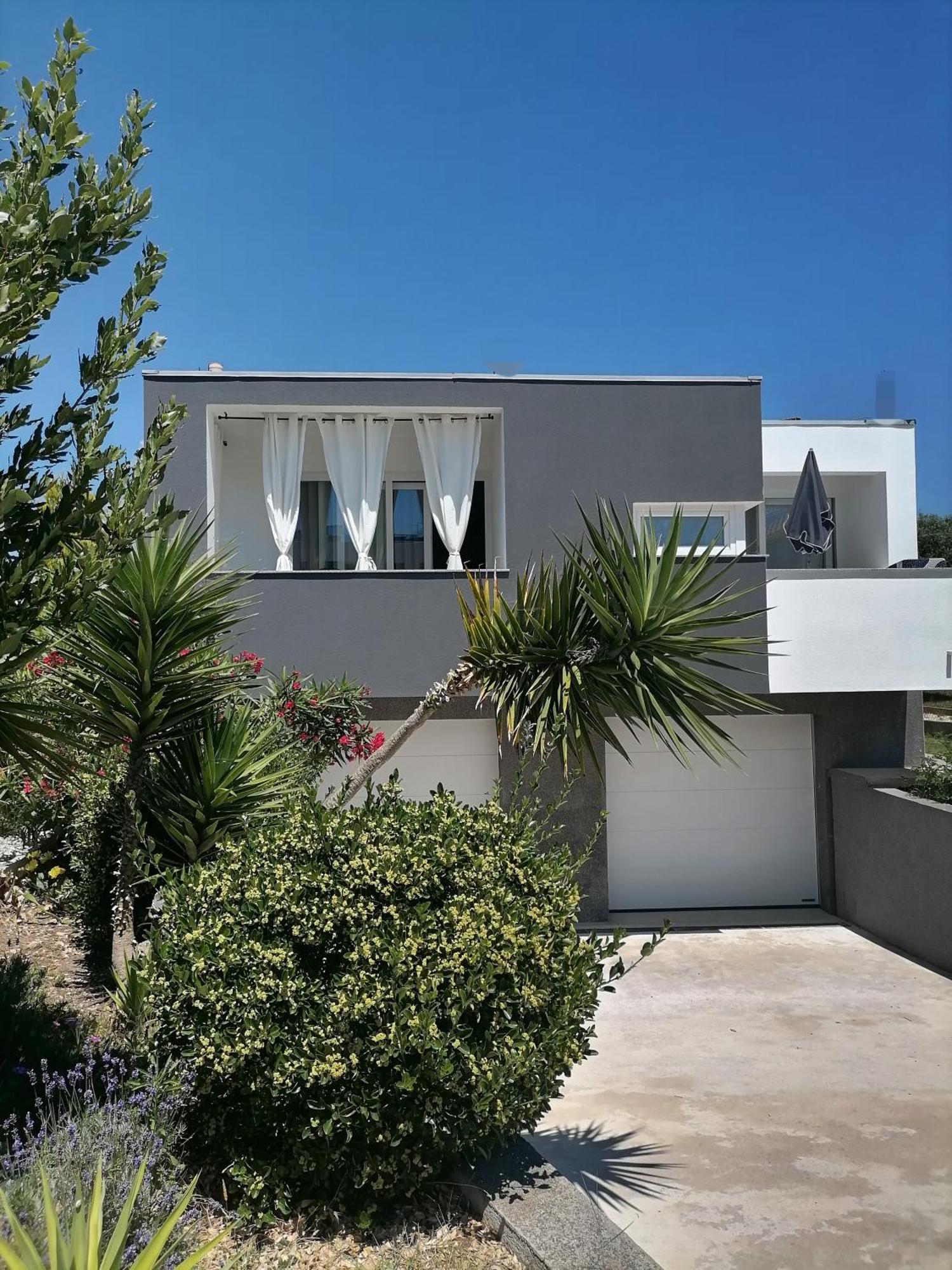 Dora Bibinje, 30 M From The Sea Bibinje