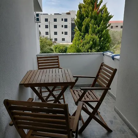 Apartments Dora Bibinje, 30 M From The Sea Exterior photo